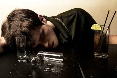 Лечение алкоголизма и наркомании – возможно ли?